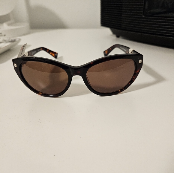 New Brighton Sunglasses - Picture 2 of 12